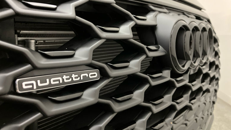 Audi Q3 40 TFSI Quattro Black Ed 5dr S Tronic [Tech Pack] Petrol Estate